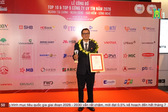 TỔNG GIÁM ĐỐC HANEL THAY MẶT HANEL NHẬN CHỨNG NHẬN TOP 10 CÔNG TY CÔNG NGHỆ UY TÍN VIỆT NAM NĂM THỨ 6 LIÊN TIẾP TẠI HÀ NỘI - TIN THỜI SỰ 17H45 NGÀY 7/8 TRÊN KÊNH TRUYỀN HÌNH HÀ NỘI 1